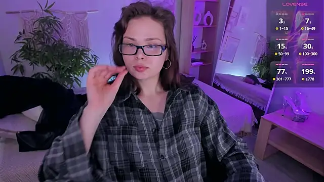 Snapshot of Maykinkya chatting on 03-16-26, 09:41 Maykinkya online show from 03-16-26, 09:41