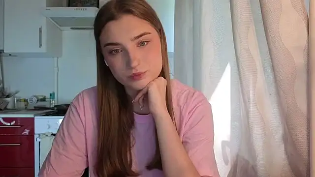 LissaBliss online show from 06-24-26, 12:15