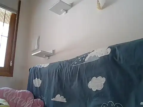 Snapshot of Vinni_19cm chatting on 03-14-26, 05:07 Vinni 19cm online show from 03-14-26, 05:07