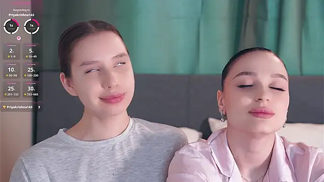 Snapshot of ZofiaSoshnik chatting on 03-06-26, 08:22 ZofiaSoshnik online show from 03-06-26, 08:22