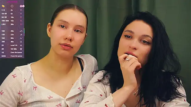 Snapshot of ZofiaSoshnik chatting on 03-25-26, 07:25 ZofiaSoshnik online show from 03-25-26, 07:25