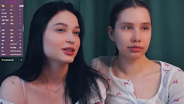 Snapshot of ZofiaSoshnik chatting on 03-26-26, 06:52 ZofiaSoshnik online show from 03-26-26, 06:52