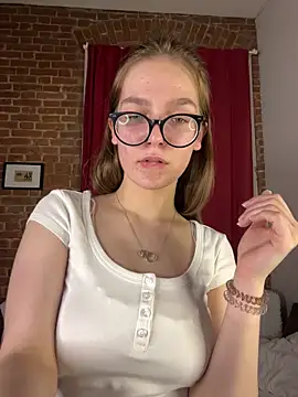 MyKittySayMeow online show from 04-03-26, 10:08