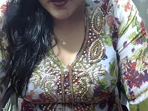 Snapshot of SumaiyaSultana chatting on 07-01-26, 04:29 SumaiyaSultana online show from 07-01-26, 04:29