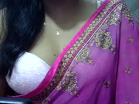 Snapshot of SumaiyaSultana chatting on 07-09-26, 04:33 SumaiyaSultana online show from 07-09-26, 04:33