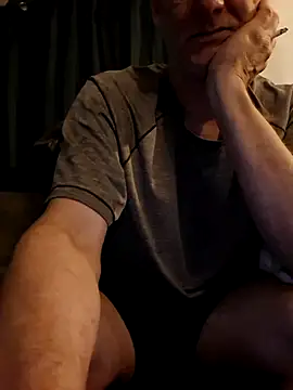 Snapshot of sexy_hottie_guy chatting on 06-15-26, 04:47 sexy hottie guy online show from 06-15-26, 04:47