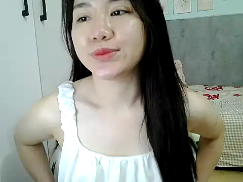 Amy8386 online show from 05-05-26, 05:04