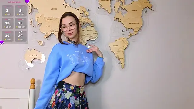 Snapshot of EddieChery chatting on 03-08-26, 03:05 EddieChery online show from 03-08-26, 03:05