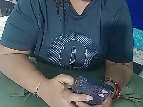 Snapshot of ANURADHA_2006 chatting on 03-18-26, 06:55 ANURADHA 2006 online show from 03-18-26, 06:55