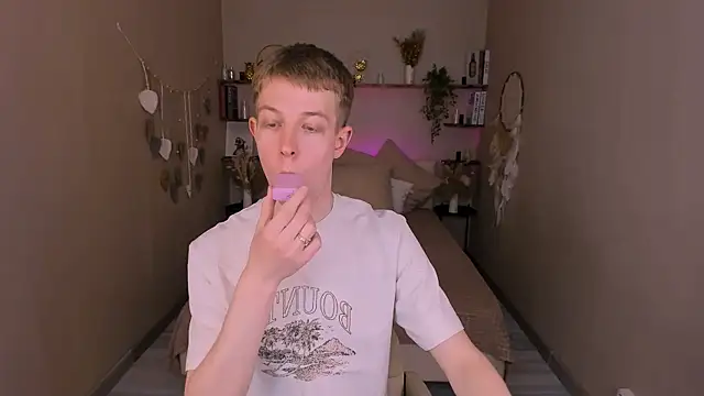 Dylan Norton online show from 05-29-26, 09:13