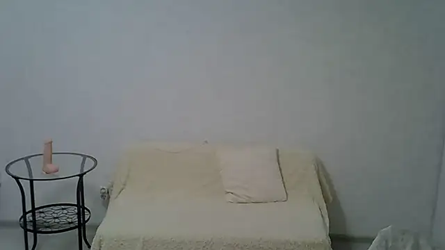 Snapshot of Opaldream chatting on 06-22-26, 08:17 Opaldream online show from 06-22-26, 08:17