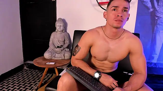 CRISTHIAN WOLF1 online show from 05-31-26, 07:48