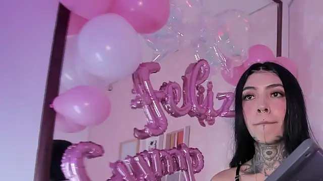 Ashley Blum  online show from 03-05-26, 12:23