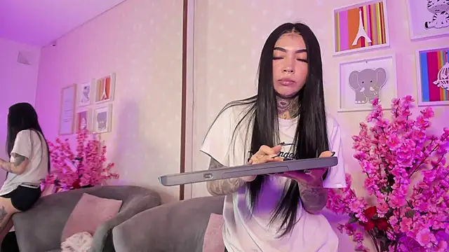 Ashley Blum  online show from 03-14-26, 12:10