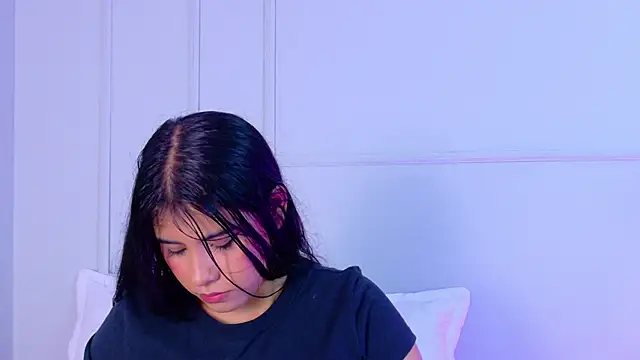 VioletBloomm online show from 05-16-26, 12:26