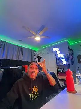 StillArQuez online show from 07-20-26, 01:57