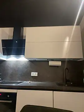 Just-Lilly online show from 04-15-26, 10:10