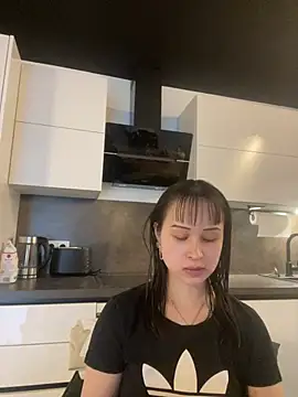 Just-Lilly online show from 05-18-26, 05:52