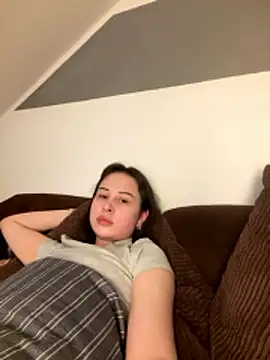 Snapshot of Just-Lilly chatting on 06-16-26, 09:17 Just-Lilly online show from 06-16-26, 09:17