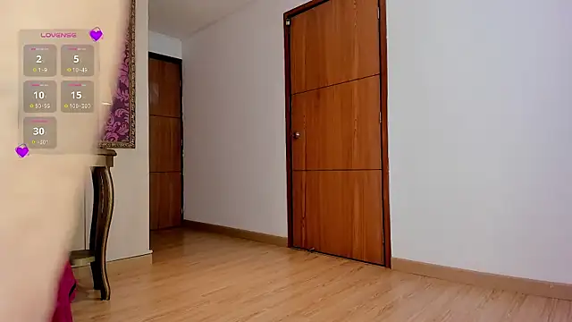 SilvanaBombshell online show from 04-01-26, 01:41