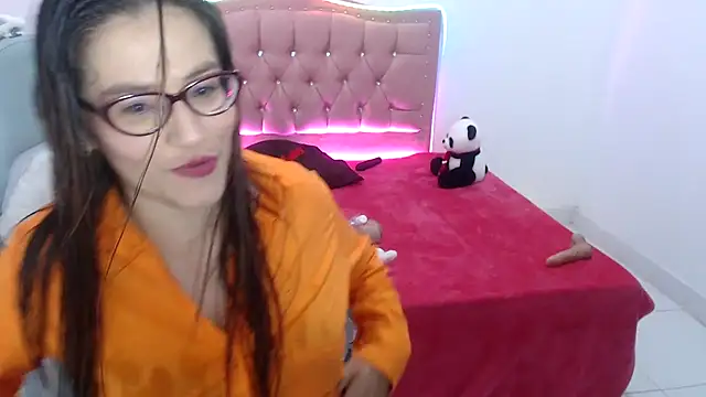 snowhot-69 online show from 03-28-26, 12:43