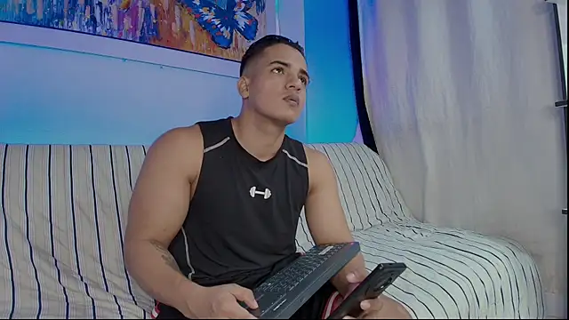 Snapshot of jhon_nicolas chatting on 05-23-26, 10:03 jhon nicolas online show from 05-23-26, 10:03