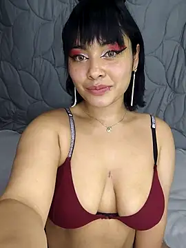 Snapshot of zoe_love18 chatting on 04-10-26, 03:56 zoe love18 online show from 04-10-26, 03:56