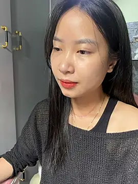 Linne6789 online show from 05-18-26, 04:40