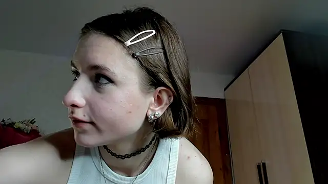 VelvetCaress online show from 05-15-26, 09:16