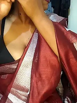 Chinnima143 online show from 06-30-26, 04:30