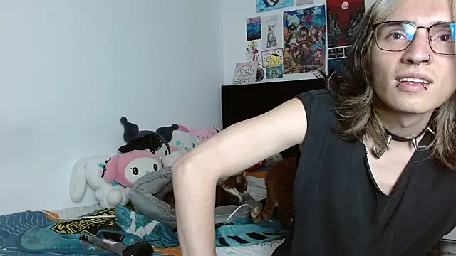 Snapshot of denjireze chatting on 03-05-26, 01:45 denjireze online show from 03-05-26, 01:45