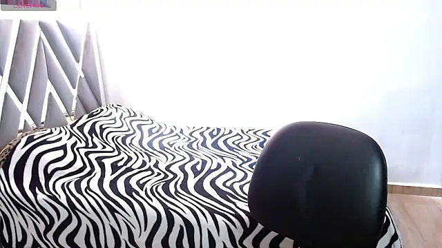 Snapshot of paula_lopez__ chatting on 03-22-26, 05:16 paula lopez online show from 03-22-26, 05:16