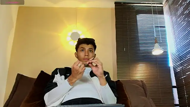 Damon Salvarote S online show from 04-14-26, 07:31