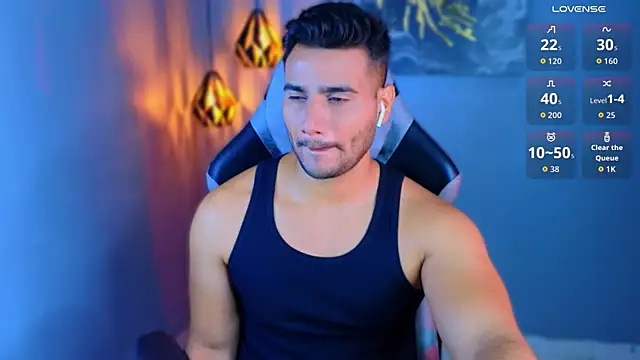 AndresRodriguez1 online show from 05-06-26, 11:26