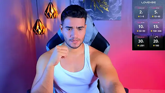 AndresRodriguez1 online show from 05-11-26, 11:13