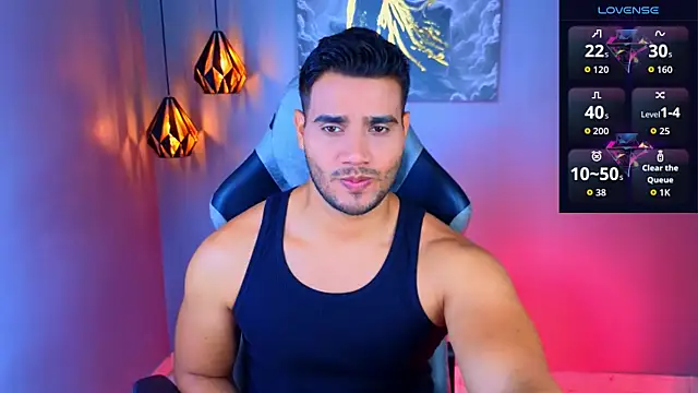 AndresRodriguez1 online show from 05-12-26, 12:46