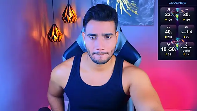 AndresRodriguez1 online show from 05-13-26, 12:46