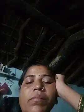 Snapshot of Manu_mehta chatting on 06-18-26, 04:11 Manu mehta online show from 06-18-26, 04:11