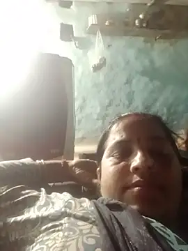 Snapshot of Manu_mehta chatting on 07-14-26, 04:45 Manu mehta online show from 07-14-26, 04:45