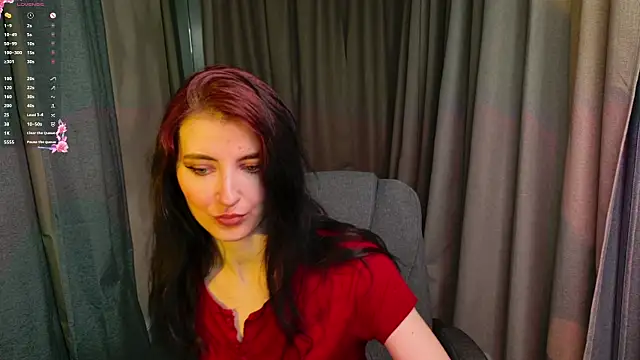 NicoleLuxe online show from 05-18-26, 07:41