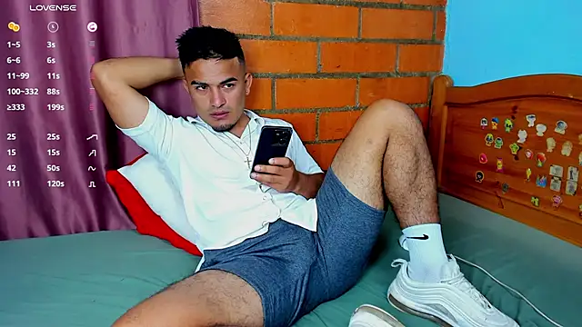 diegocr   online show from 04-23-26, 04:57