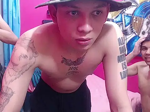 Snapshot of bigcock_latins chatting on 02-18-26, 11:22 bigcock latins online show from 02-18-26, 11:22