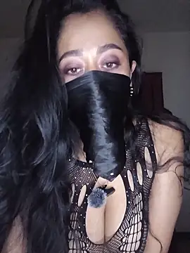 Snapshot of Milove86 chatting on 06-13-26, 04:10 Milove86 online show from 06-13-26, 04:10