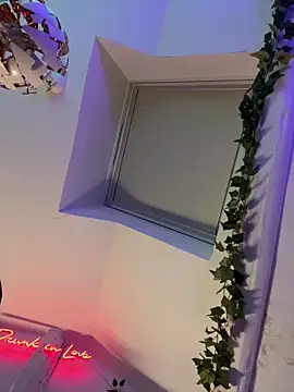 Piratee666 online show from 03-29-26, 12:43