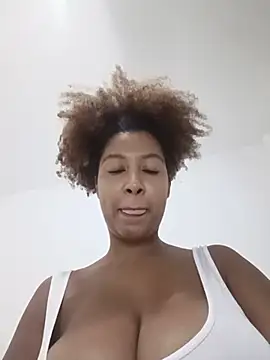 Carolamorimofc online show from 06-22-26, 01:29