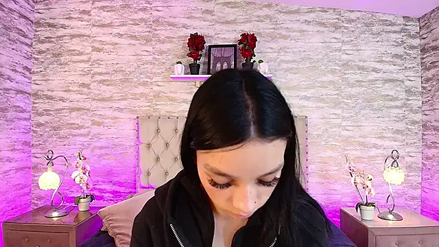 Elizabeth Ferrer online show from 03-19-26, 12:20