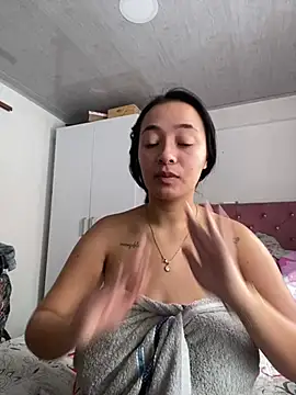JulietaRiios online show from 05-19-26, 05:30