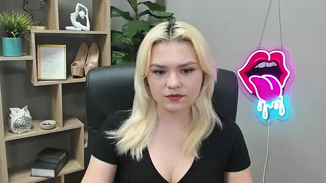 SweetLilyxo online show from 03-07-26, 07:27