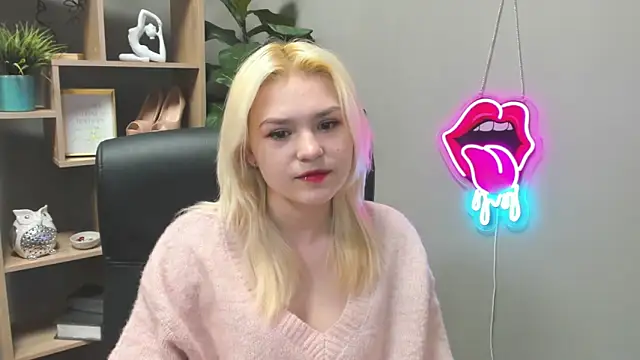 SweetLilyxo online show from 03-26-26, 07:25
