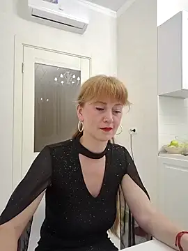 LanaBananaa  online show from 04-09-26, 07:19